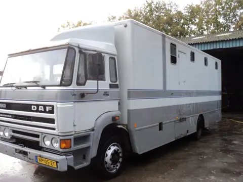 DAF 1900 turbo intercooler met geslotebak (bj 1987)