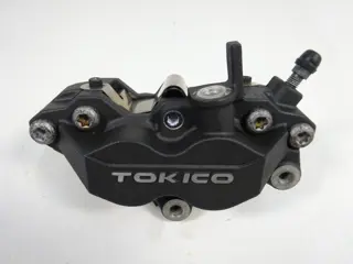 REMKLAUW RECHTS VOOR Suzuki GSX F 650 2008 - 2009