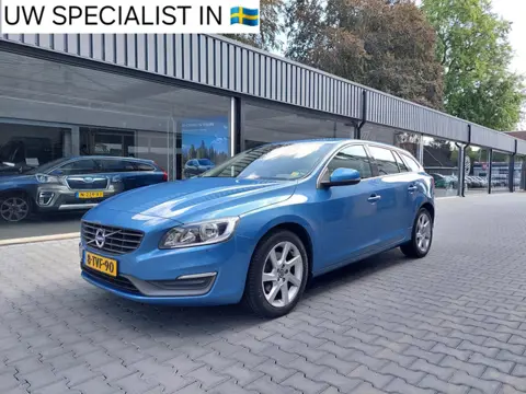 Volvo V60 1.6 T3 Momentum Dealer oh Regensensor Telefoon Navi Clima Cruise Electrisch inklapbare bui