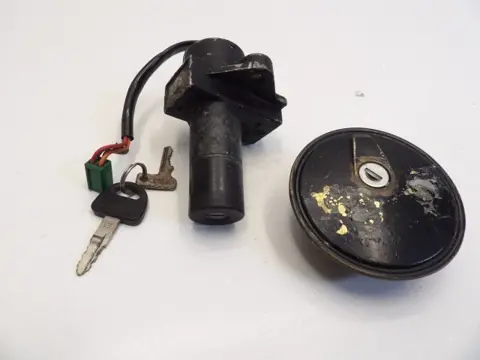SLOTENSET Suzuki GSX 400 F 1981 - 1984