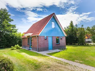 Vrijstaand vakantiehuis aan de Waddenzee en natuurgebied Utopia