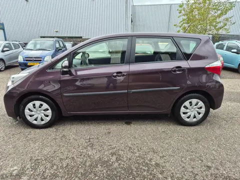 Toyota Verso-S 1.3 VVT-i Comfort, airco/ onderh boekjes aanwezig