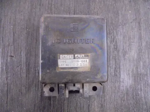 CDI UNIT Kawasaki GPZ 750 1984 - 1988