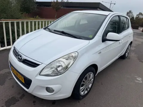 Hyundai i20 1.2i DynamicVersion (bj 2009)