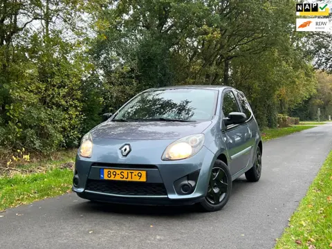 Renault Twingo 1.2-16V Sport | Nieuwe apk + 1e Eigenaar Nu € 1.975,-!!!