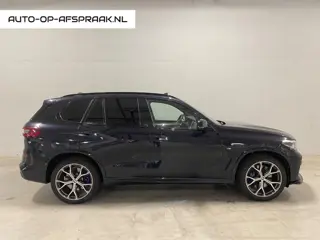 BMW X5 XDrive45e High Executive M-pakket Pano Head up Luchtvering