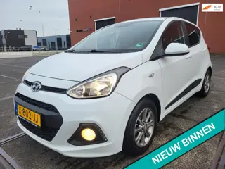 Hyundai I10 1.0i i-Motion Comfort Plus GOED LEZEN !!!!! VERBRUIKT OLIE