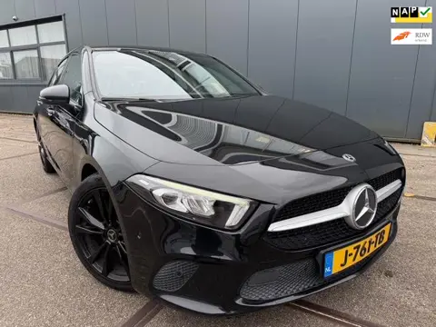Mercedes-Benz A-klasse 180 d Advantage | NAP | CARPLAY | APK |
