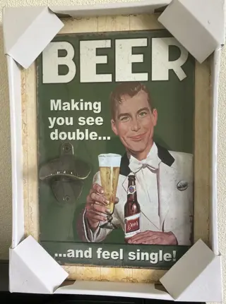 MANCAVE METALEN BORD MET OPENER BEER NIEUW BEER