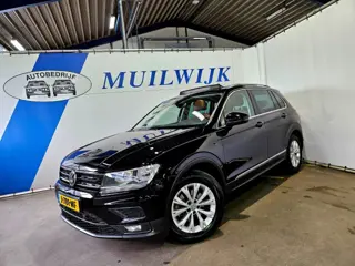 VOLKSWAGEN TIGUAN 1.5 TSI Comfortline Business / Panoramadak / Leder / NL Auto