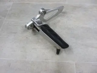 LINKER SCHETSPLAAT BMW R 1200 R 2005 - 2011