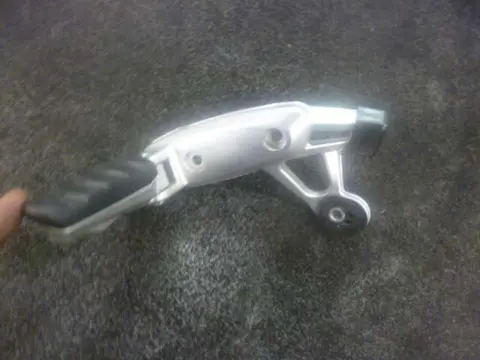 DUO VOETSTEUN LINKS BMW R 1200 R 2011 2011 - 2014