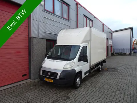 Fiat Ducato 35L 2.3 MultiJet L4 h3 bakwagen met laadklep