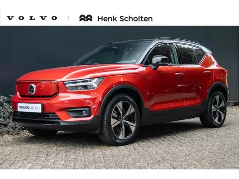 Volvo XC40 Recharge Pro | Trekhaak | 360 graden Camera | Panoramisch schuif-/kanteldak | All Season 