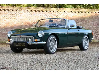 MG B Roadster Mk3 Overdrive "Restored condition" Fully restored “Nut and Bolt”, Deep dark "British R