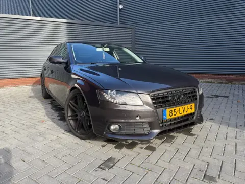 AUDI A4 1.8 TFSI Pro Line - Lees tekst