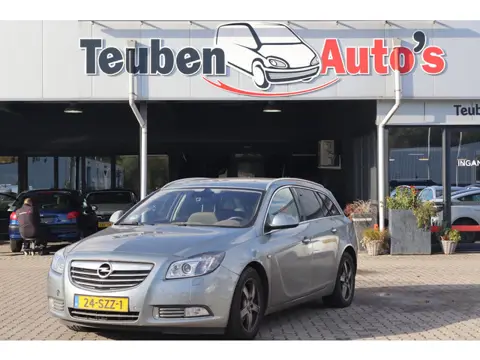Opel Insignia Sports Tourer 2.0 CDTI EcoFLEX Cosmo Motor loopt niet hij gaat wel rond.