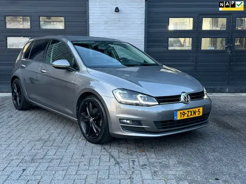 Volkswagen Golf 1.4 TSI Highline, Leer, multimedia, Cruise control
