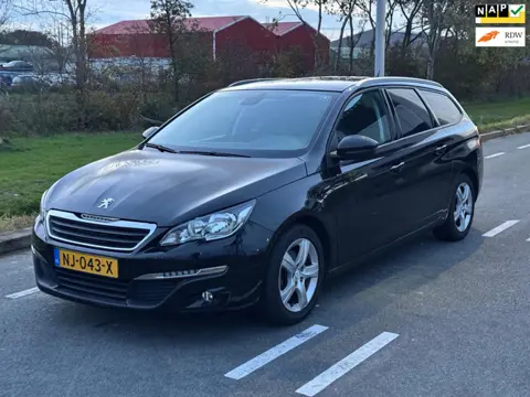 Peugeot 308 SW 1.2 PureTech Blue Lease Executive / AIRCO / NAP