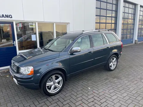 Volvo XC90 4.4 V8 Executive 5p.