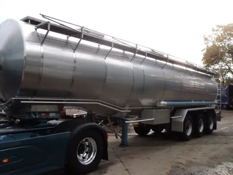 Burg 3 assige tank oplegger BLADGEVEERD!!!!!!!!! (bj 1986)