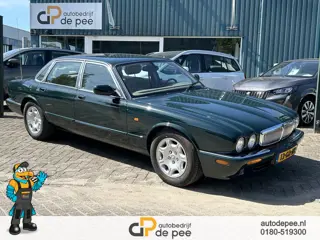Jaguar XJ 4.0 V8 Sovereign Automaat GARANTIE/YOUNGTIMER/LEDER/CLIMA/CRUISE rijklaarprijs!