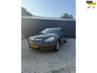 Opel Insignia Sports Tourer 1.6 T Edition