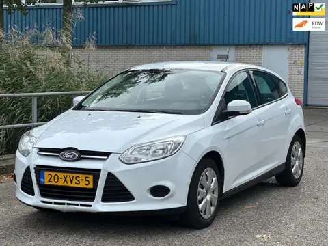 Ford Focus 1.0 EcoBoost Trend 1e Eigenaar! 76.500 KM NAP! Airco! APK!