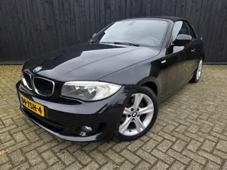 BMW 1 Serie Cabrio 118i High Executive (bj 2012)
