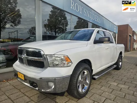 Dodge Ram 1500 5.7 V8 Quad Cab 6'4 Laramie - NL - Carplay