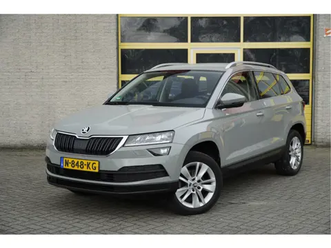 Škoda Karoq 1.0 TSI Business Edition Plus BJ2021 Lmv 17" | Led | Pdc | Navi | Dashboard verlichting 