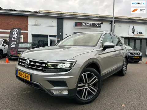 Volkswagen TIGUAN 2.0 TSI 4Motion Highline/220pk/HEAD UP/360 CAM/OOFROAD