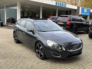 Volvo V60 3.0 T6 AWD Summum Schuifdak Standkachel On call Keyless