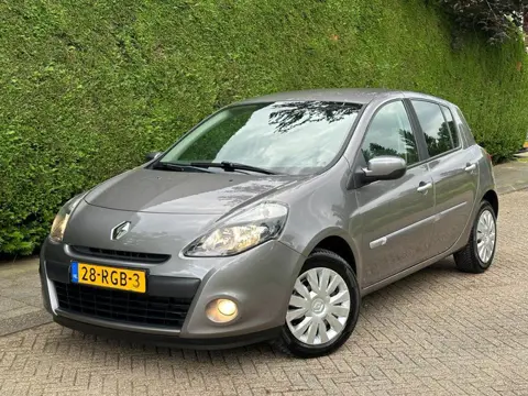 Renault Clio 1.5 dCi Parisienne /CRUISE/AIRCO/LAGEKM/RIIJDTSUPER!/