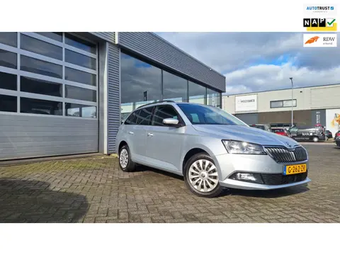 Skoda Fabia Combi 1.0 TSI Ambition/Navigatie*Pdc*Cruise*Trekhaak*Enz*