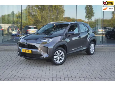 Toyota Yaris Cross 1.5 Hybrid Dynamic| Achteruirijcamera | Stoel & stuurverwarming | Adaptive cruise