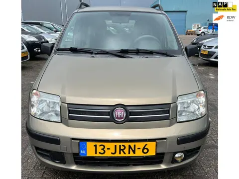 Fiat Panda 1.2 Emotion APK bij aflevering. AIRCO
