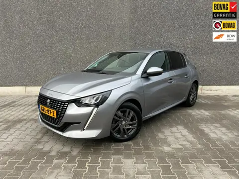 Peugeot 208 1.2 PureTech Allure | AUTOMAAT | APPLE CARPLAY/ANDROID AUTO | BLUETOOTH | CC | PDC | GAR