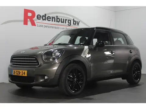 MINI Countryman 1.6 Cooper Knockout Edition - Pano / Bluetooth / Parksens. achter