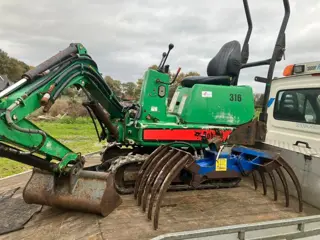 Bobcat 316 EA marge minigraver (bj 2005)