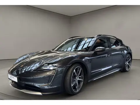 Porsche Taycan Cross Turismo 4S 93 kWh