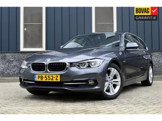 BMW 3 Serie Touring 320i Sport-Line Rijklaarprijs-Garantie Trekhaak Leder Navigatie Airco Sport Inte