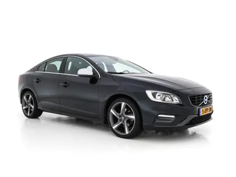 Volvo S60 1.6 T3 R-Design Summum Aut. *LEATHER-MICROFIBRE | NAVI-FULLMAP | SPORT-SEATS | ECC | PDC |