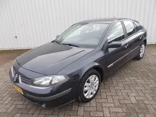 Renault Laguna 2.0-16V Business ( NW. APK KEURING BIJ VERKOOP )