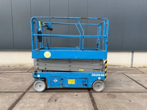 Genie GS2646 Schaarhoogwerker 10 meter (bj 2014)