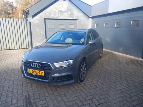 Audi A3 Sportback 1.5 TFSI CoD Design Pro Line Plus,Climate control,Parking system,Automaat,Navi,,