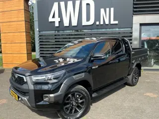Toyota Hilux 2.8 D-4D TD AUT MULTI CARGO 5 PERS BLACK EDITION 3500KG € 67.900 EXCL Multi functionele