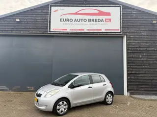 Toyota Yaris 1.3 VVTi Dynamic