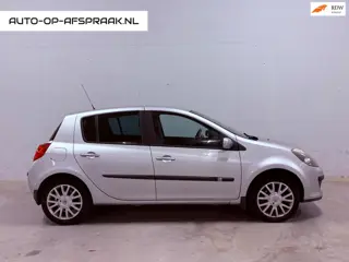 Renault Clio 1.6-16V Dynamique S 5drs. Automaat Clima Cruise Trekhaak