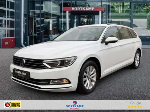 VOLKSWAGEN PASSAT VARIANT 1.4 TSI COMFORTLINE TREKHAAK/NAVI/PDC/CRUISE